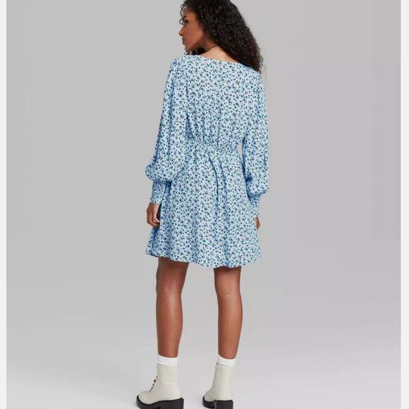 Wild Fable Target Light Blue Floral A-Line Faux Wrap Dress Size Medium - Picture 3 of 11